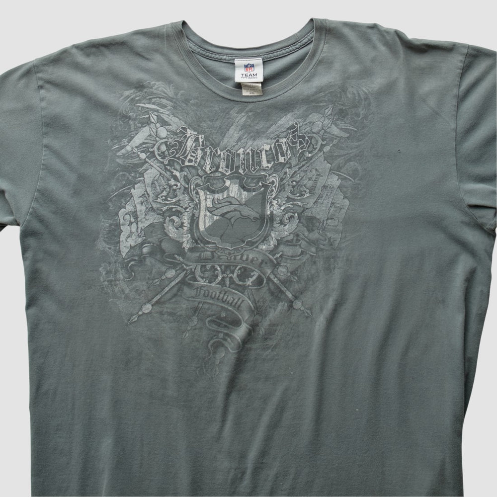 Denver Broncos 2000s T-Shirt - Gray Vintage discount