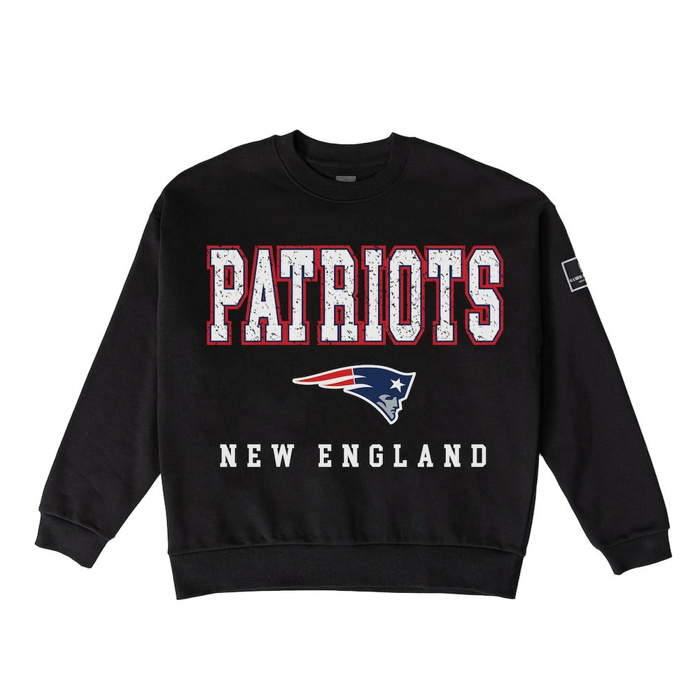 New England Patriots Gameday Couture Women's Oversized Level Up Black Label Premium Fleece Sweatshirt - Black outlet