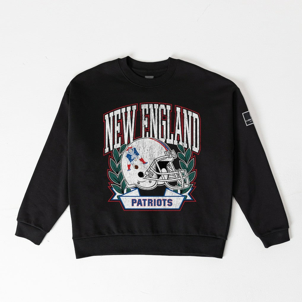 New England Patriots Gameday Couture Women's Oversized Victory Lane Black Label Premium Fleece Sweatshirt - Black discount