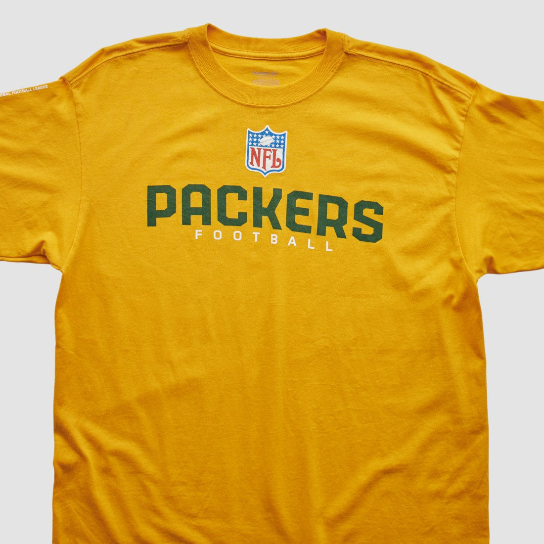 Green Bay Packers Reebok 2000s T-shirt - Yellow Vintage sale