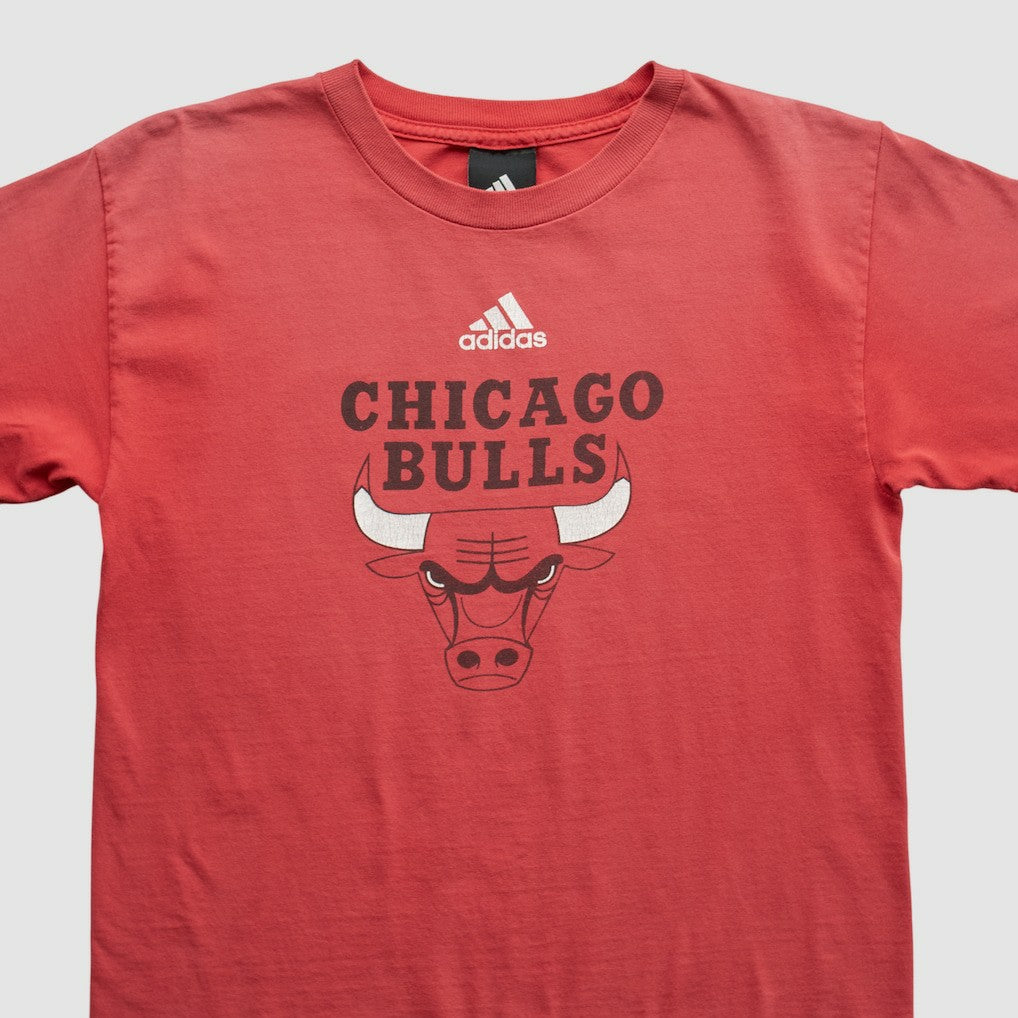 Chicago Bulls 2010s T-shirt sale - Red Vintage for sale