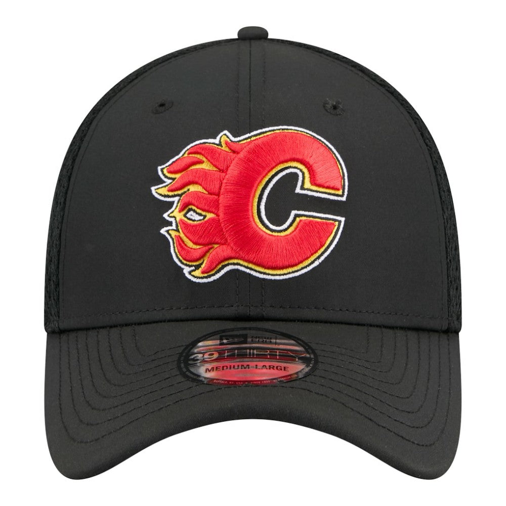 Calgary Flames New Era Logo 39THIRTY Flex Hat - Black Hats