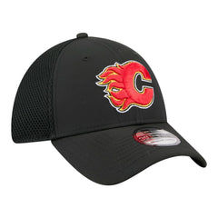 Calgary Flames New Era Logo 39THIRTY Flex Hat - Black Hats
