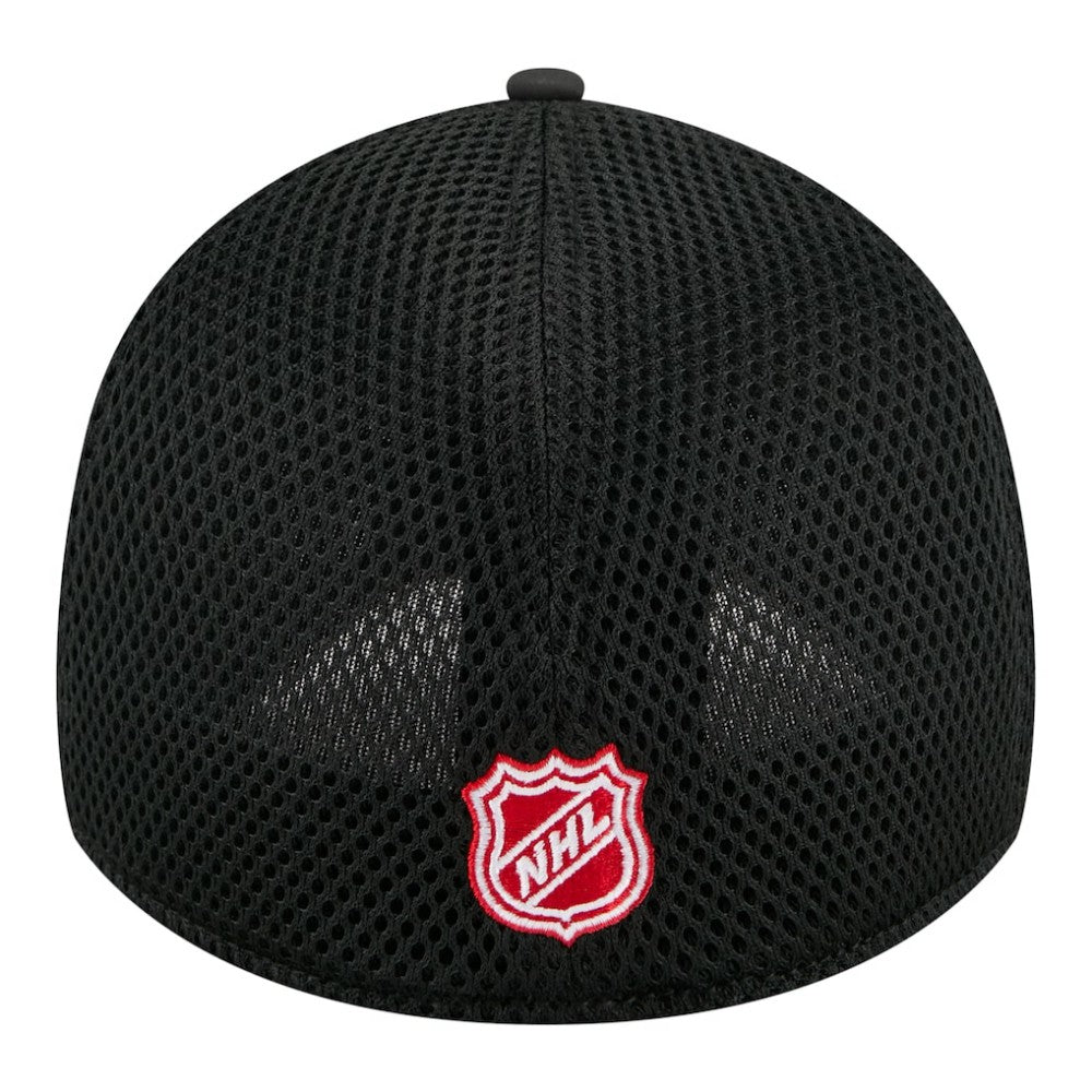 Calgary Flames New Era Logo 39THIRTY Flex Hat - Black Hats