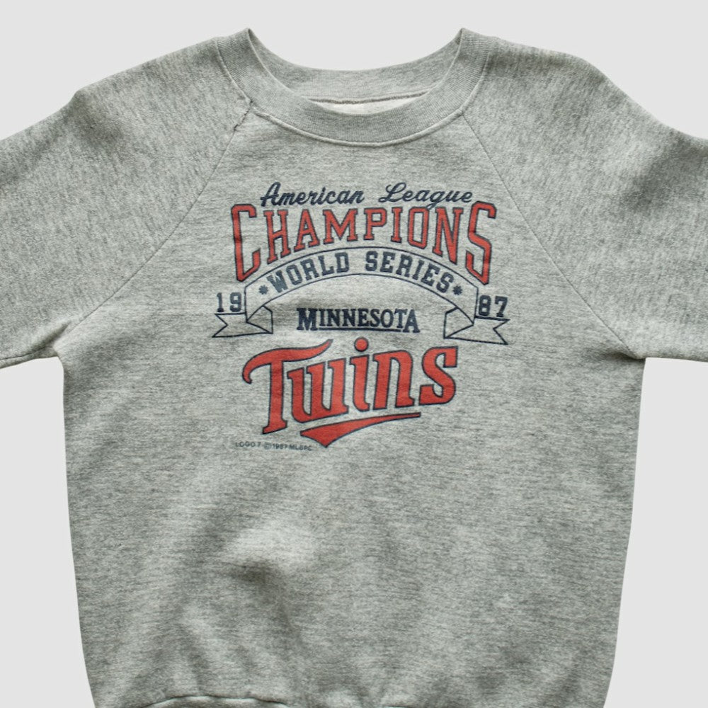 Minnesota Twins 1987 Pullover Sweatshirt Heather Gray Vintage