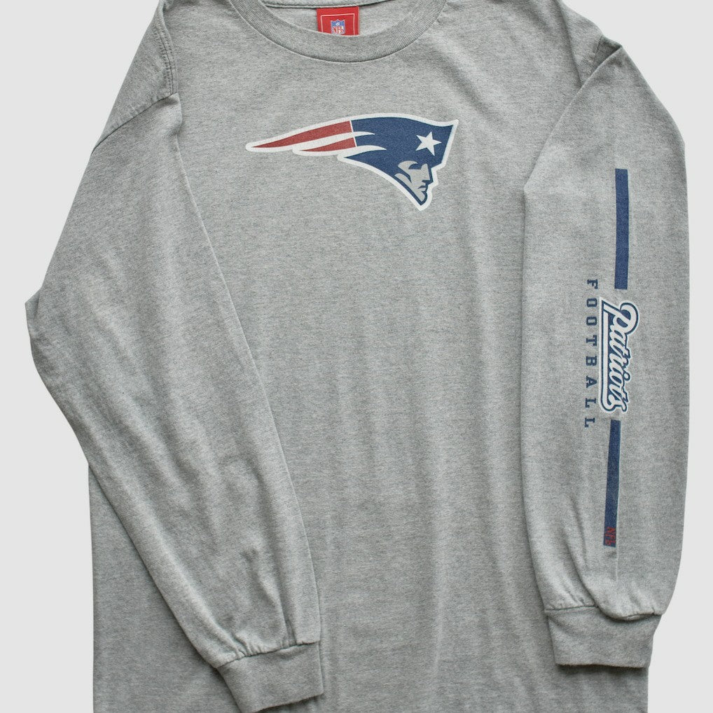 New England Patriots NFL 2000s Long Sleeve T-shirt - Heather Gray Vintage online
