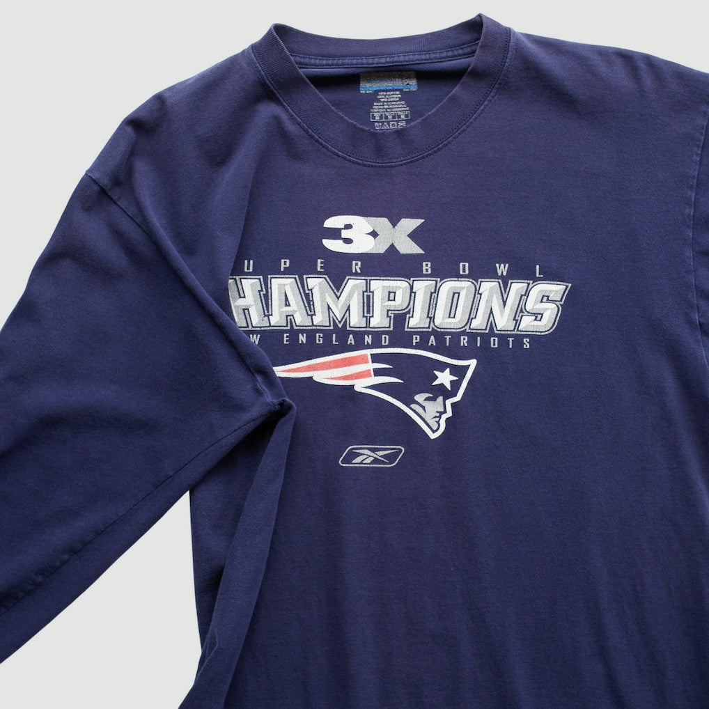 New England Patriots Reebok 2000s Long Sleeve T-shirt - Navy Vintage for sale