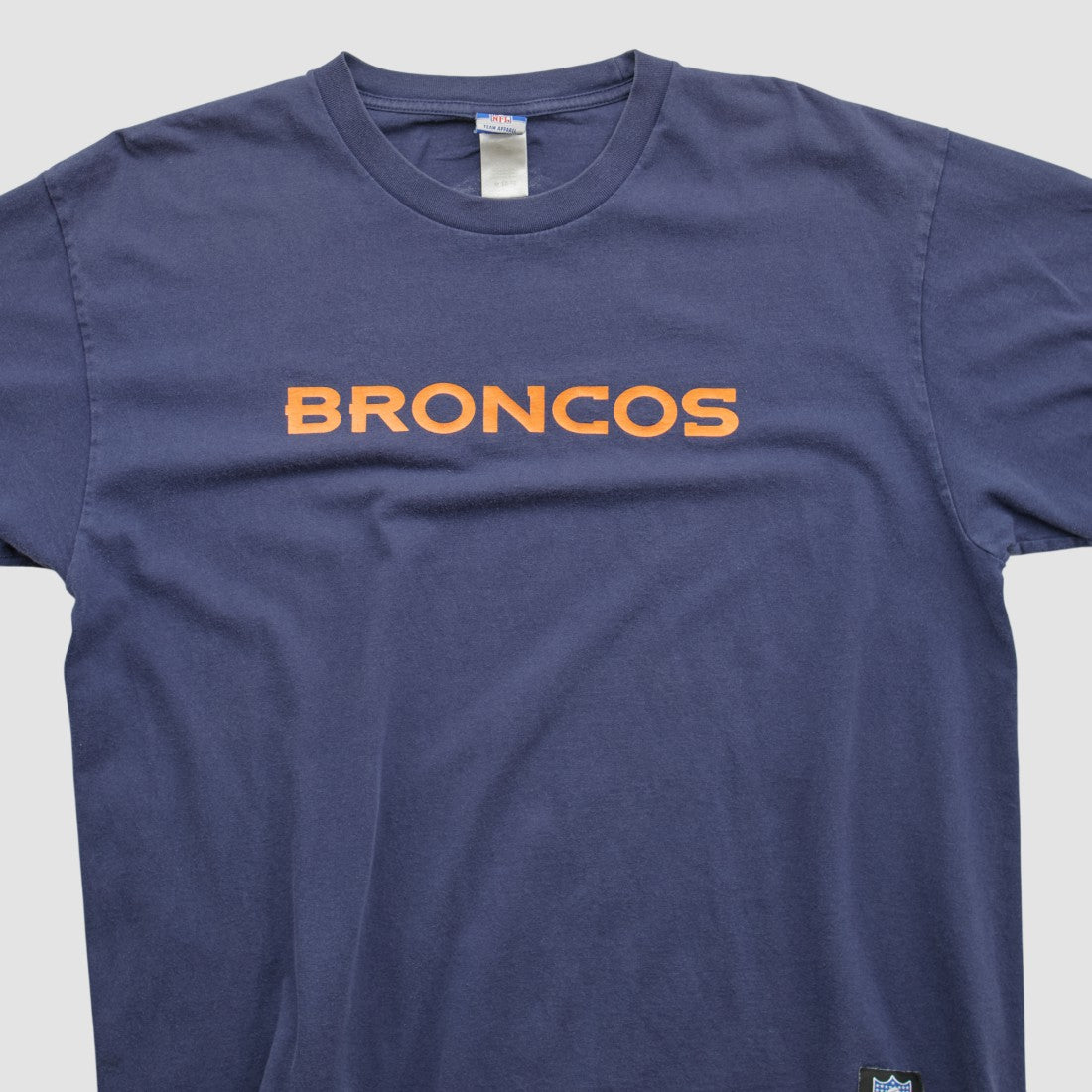 Denver Broncos NFL 2000s T-shirt - Navy Vintage for sale