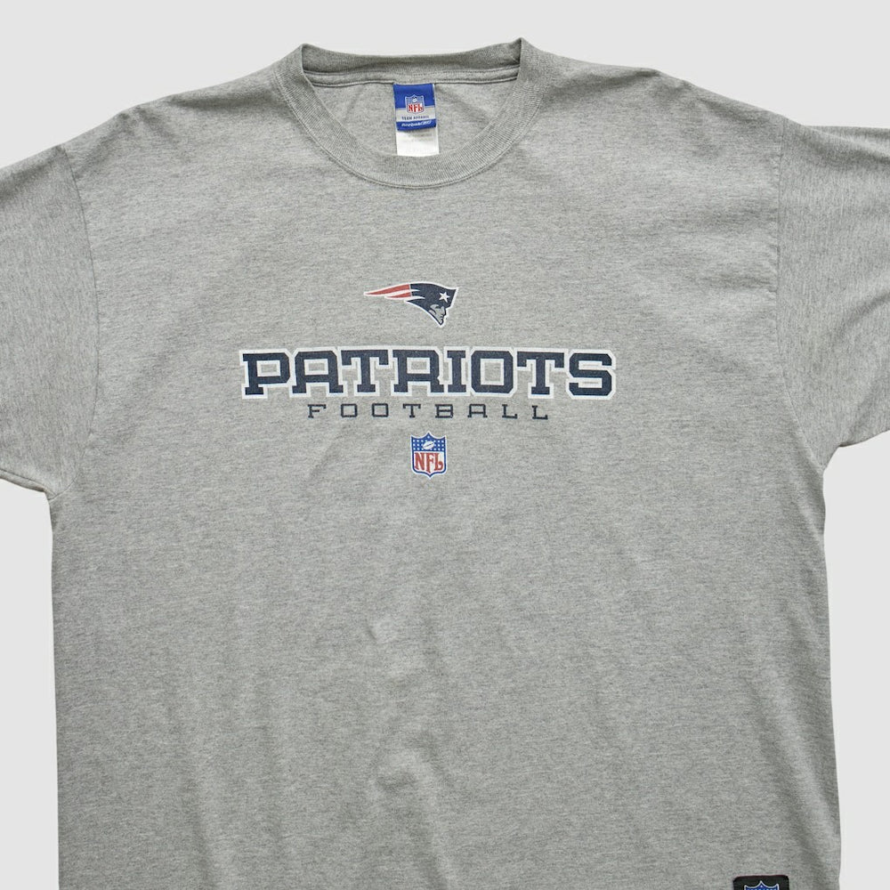 New England Patriots Reebok 2000s T-shirt - Heather Gray Vintage on sale