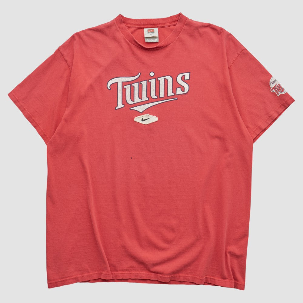 Minnesota Twins 2000s T-shirt Red Vintage