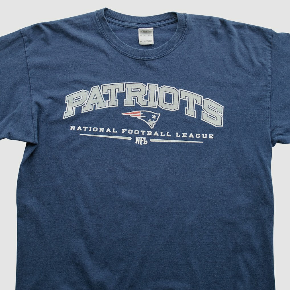 New England Patriots Gildan 2000s Long Sleeve T-shirt - Navy Vintage outlet