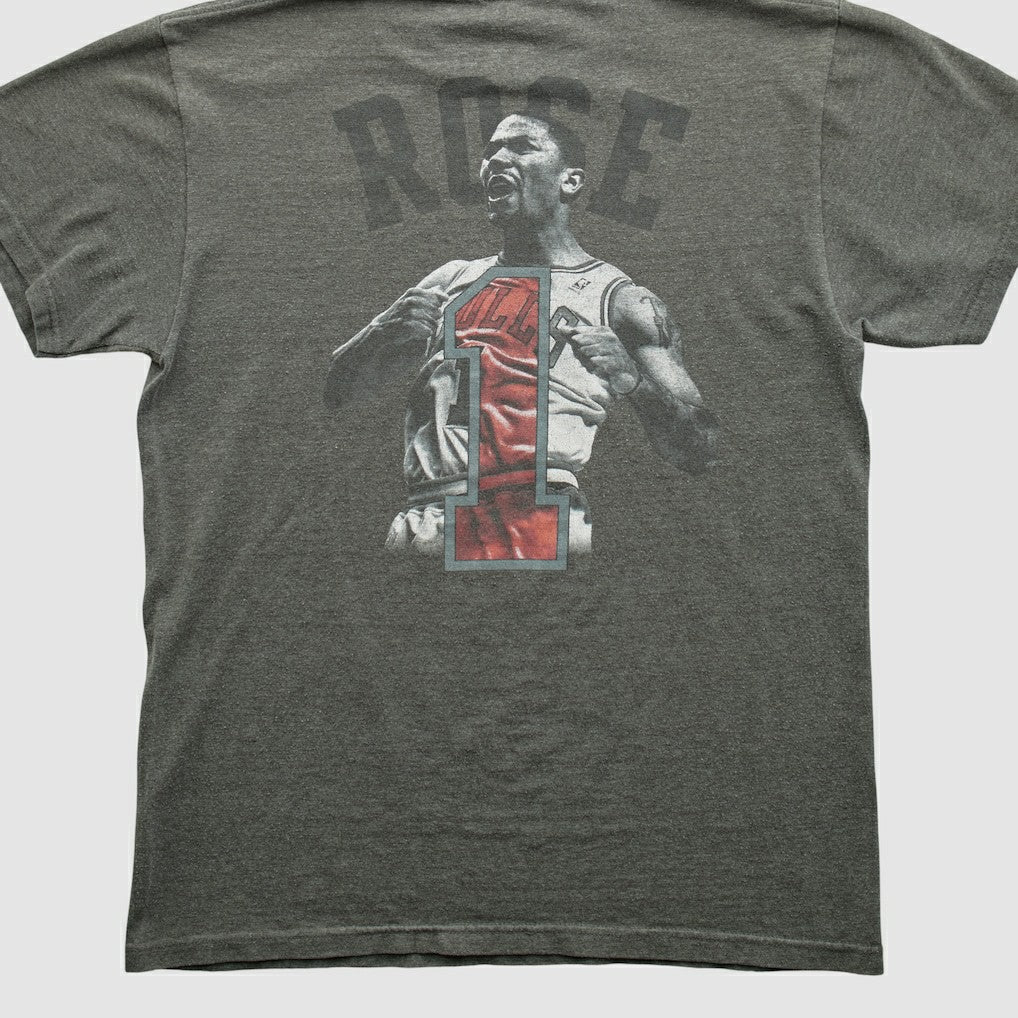 Chicago Bulls Majestic 2000s T-shirt sale - Dark Heather Gray Vintage shop