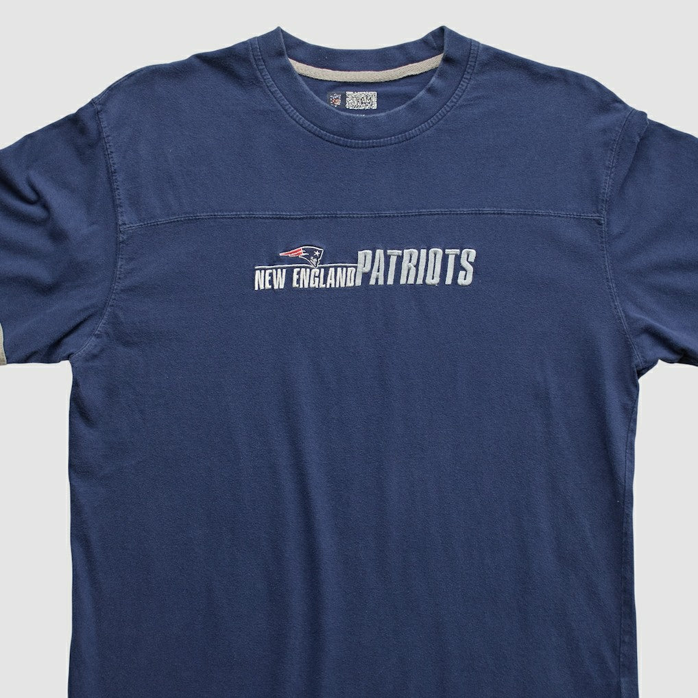 New England Patriots NFL 2000s Long Sleeve T-shirt - Navy Vintage online