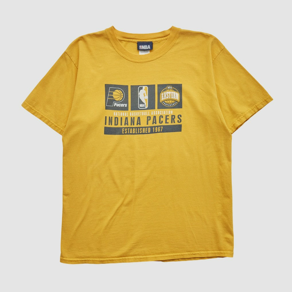 Indiana Pacers NBA 2000s T-shirt - Yellow Vintage sale