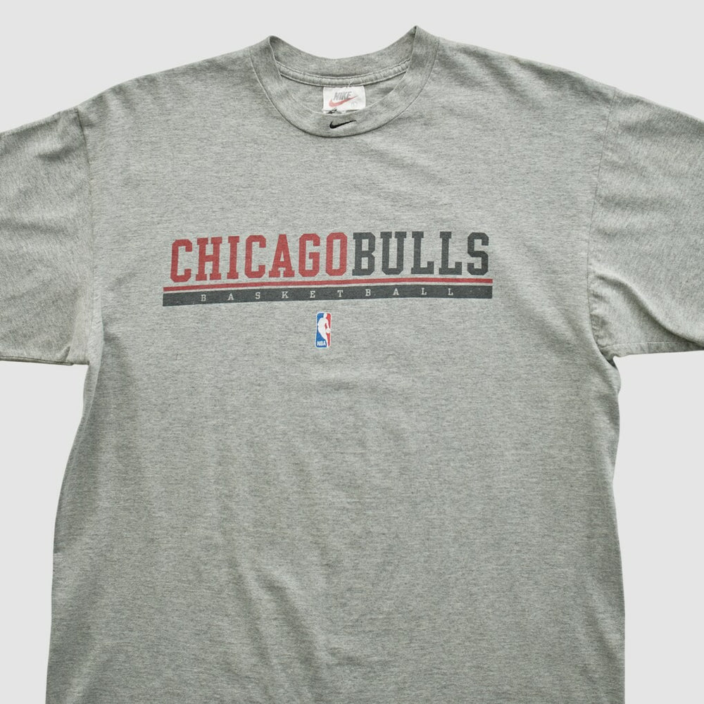 Chicago Bulls 2000s T-shirt sale - Heather Gray Vintage on sale