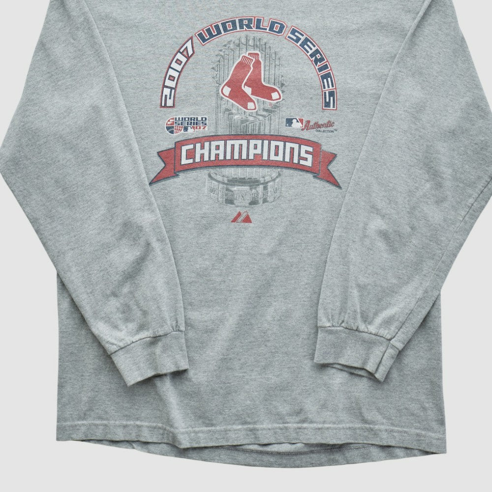 World Series Champions Majestic 2007 Long Sleeve T-shirt Heather Gray Vintage