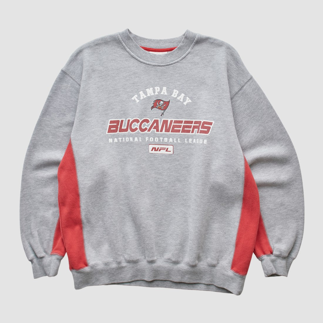 Tampa Bay Buccaneers NFL 2000s Pullover Sweatshirt - Heather Gray Vintage online