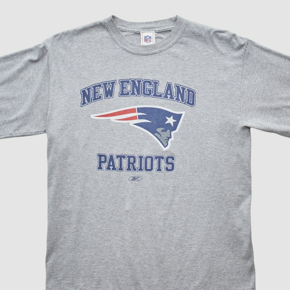New England Patriots Reebok 2000s Long Sleeve T-shirt - Heather Gray Vintage on sale