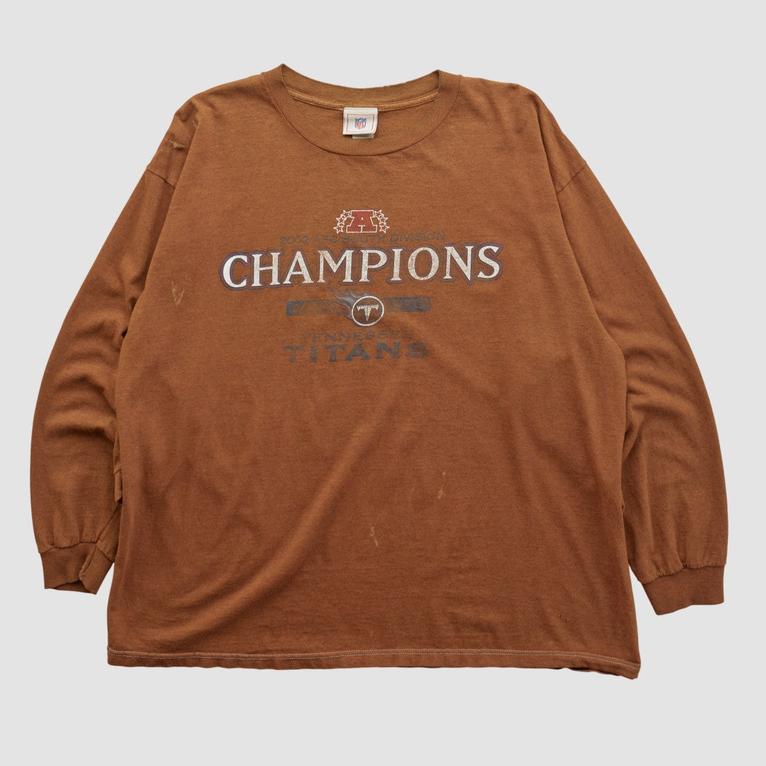 Tennessee Titans NFL 2002 Long Sleeve T-shirt - Clay Vintage on sale