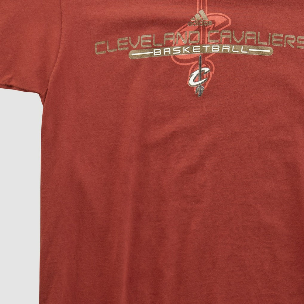 Cleveland Cavaliers 2010s T-shirt sale - Red Vintage on sale