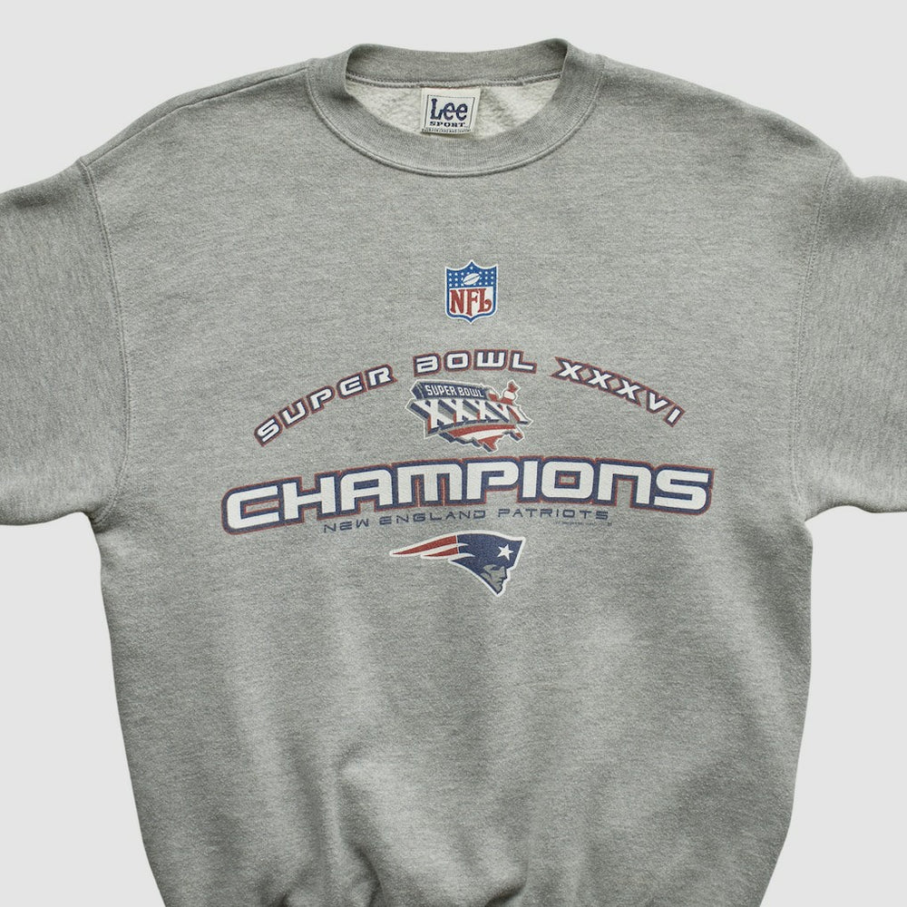 New England Patriots Lee Sport 2002 Pullover Sweatshirt - Heather Gray Vintage for sale