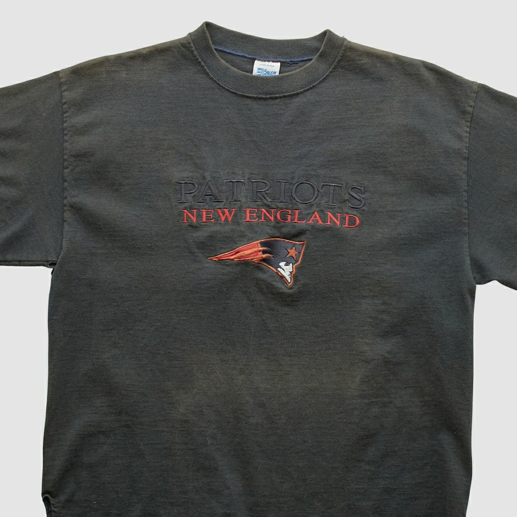 New England Patriots Salem Sportswear 90s T-shirt - Black Vintage on sale