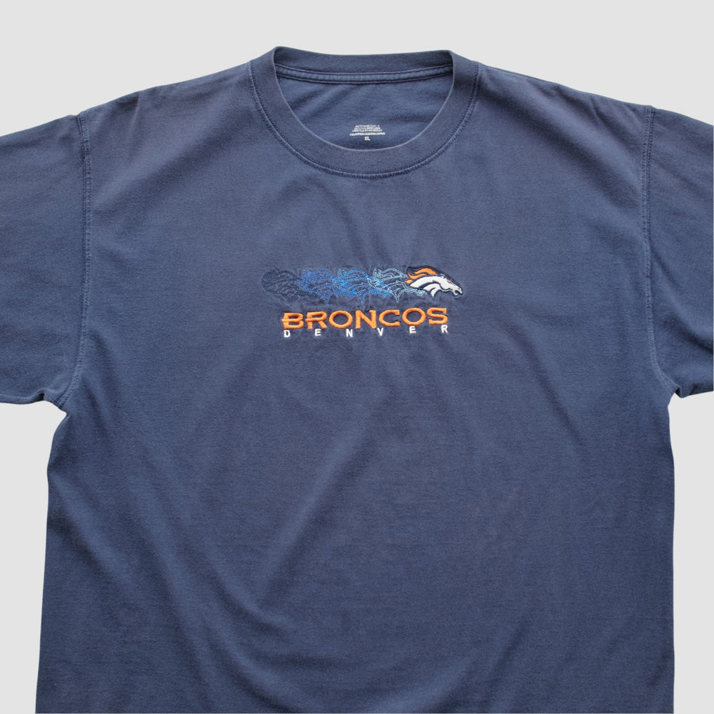 Denver Broncos 2000s T-shirt - Navy Vintage for sale