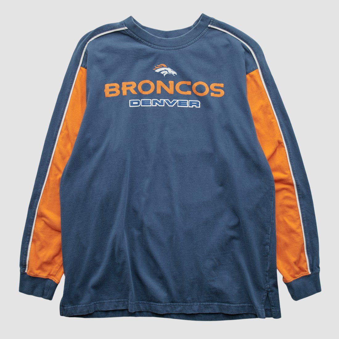 Denver Broncos NFL 2000s Long Sleeve T-shirt - Navy Vintage discount