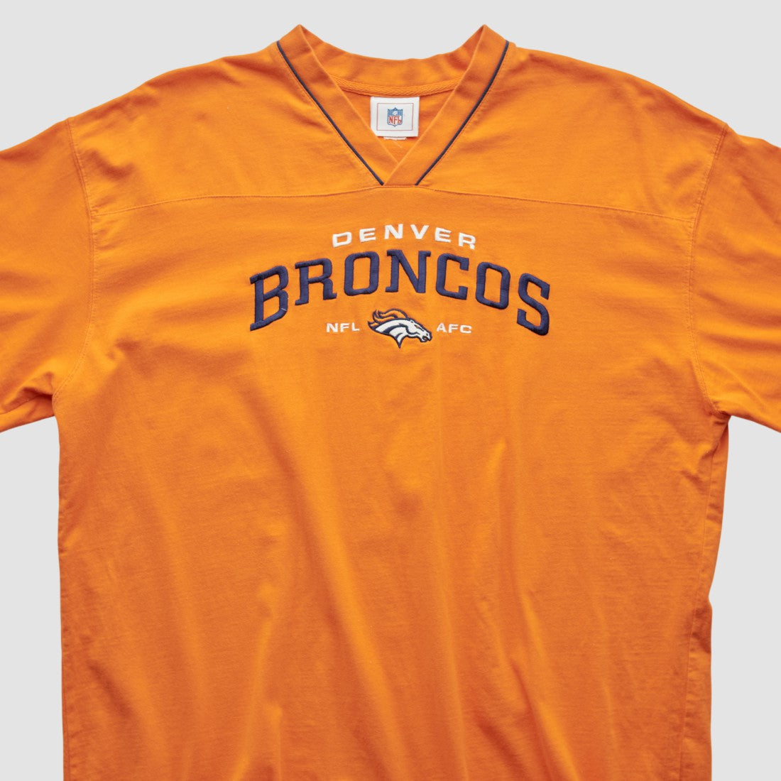 Denver Broncos NFL 2000s T-shirt - Orange Vintage on sale