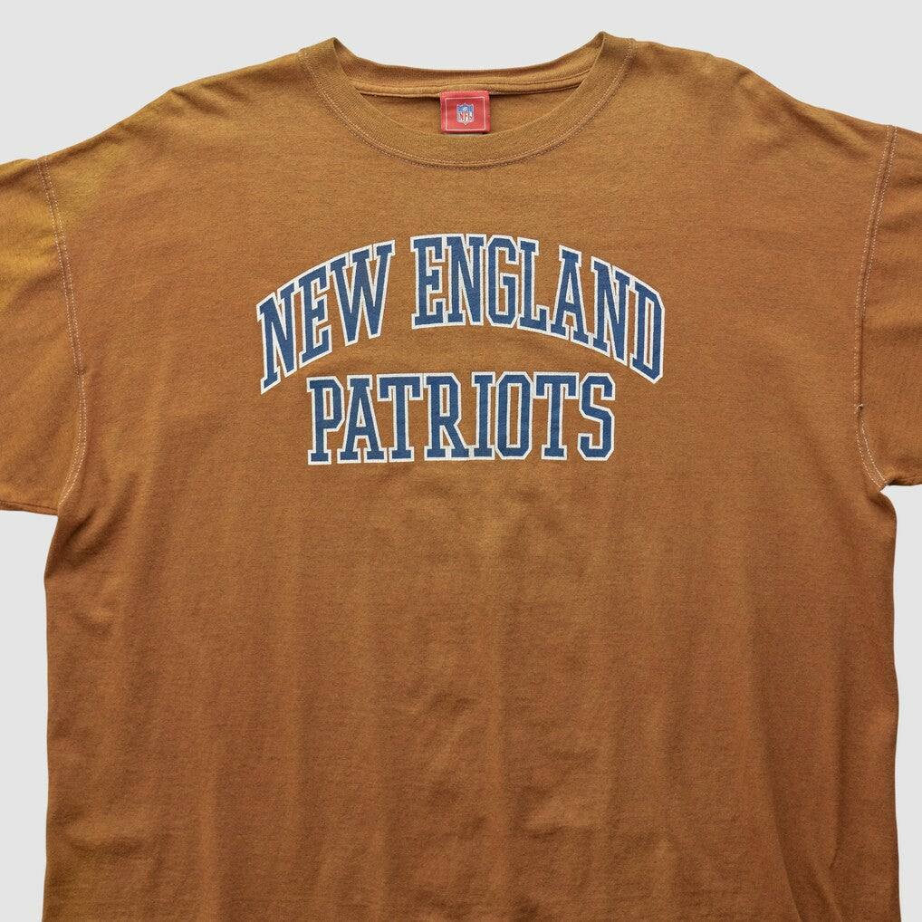 New England Patriots NFL 2000s T-shirt - Clay Vintage on sale