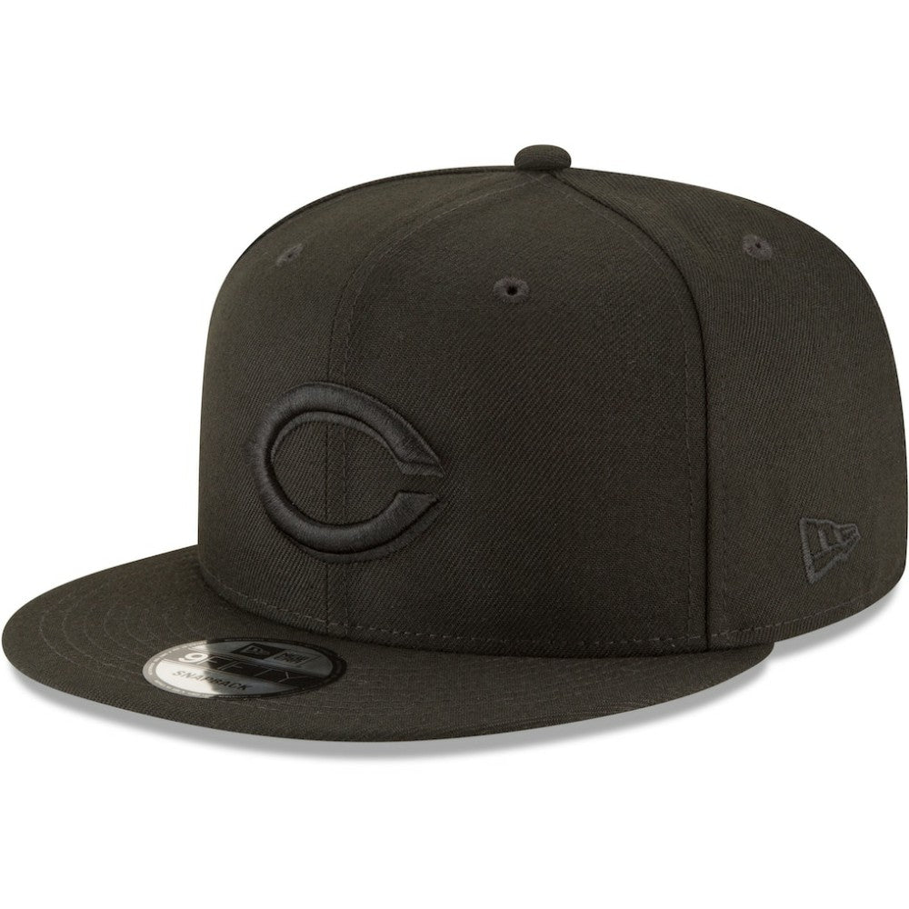 Cincinnati Reds Black on Black 9FIFTY Team Snapback Adjustable Hat Black
