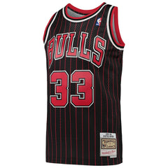 Scottie Pippen Chicago Bulls Hardwood Classics Swingman Jersey sale - Black on sale