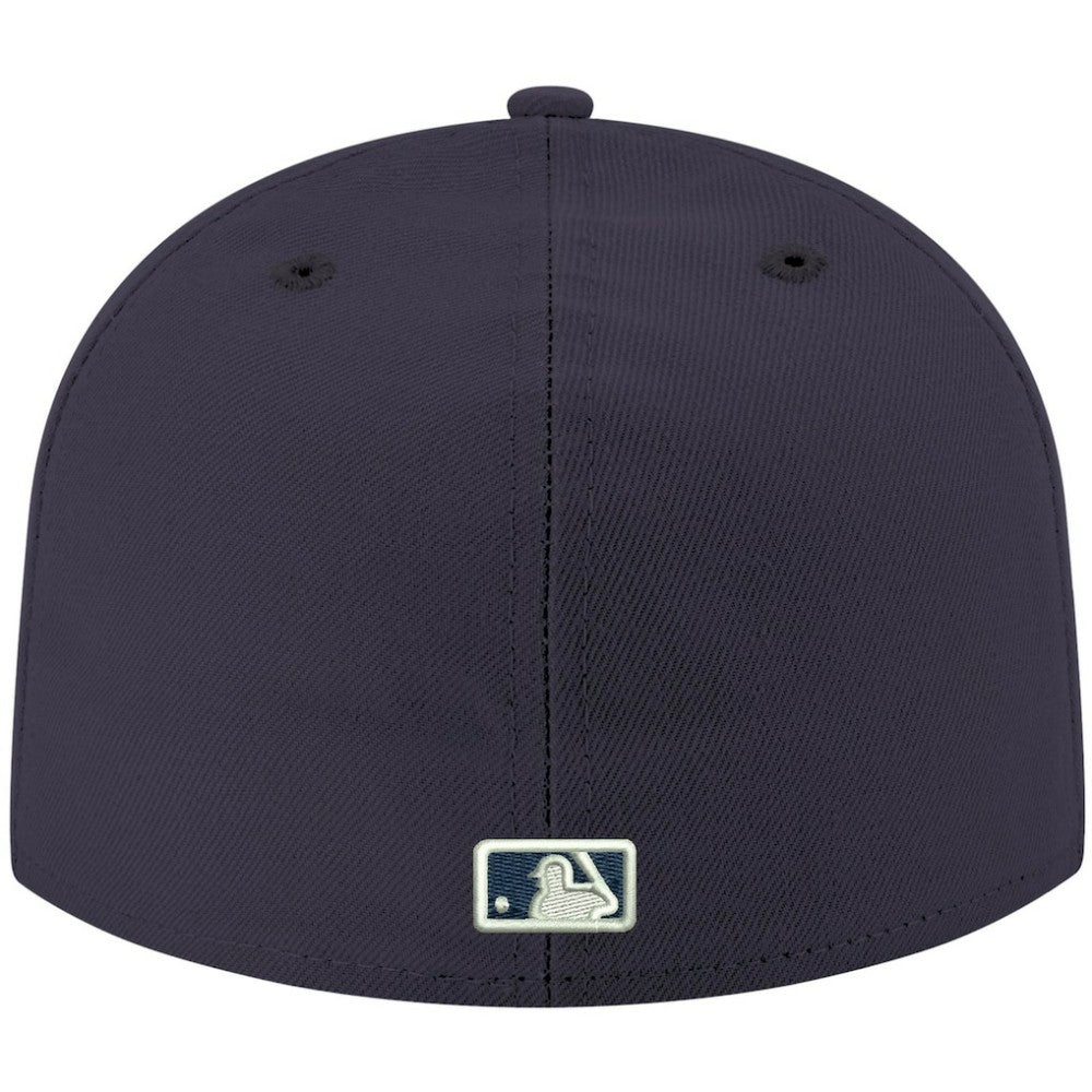 Cincinnati Reds White Logo 59FIFTY Fitted Hat Navy