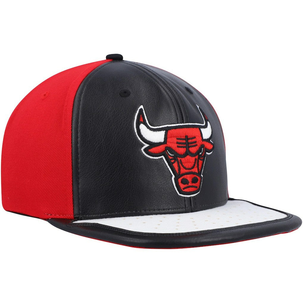 Chicago Bulls Day One Snapback Hat - Black/White on sale