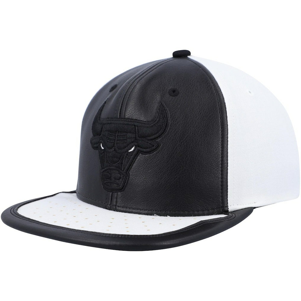 Chicago Bulls NBA Day One Snapback Hat - Black/White discount