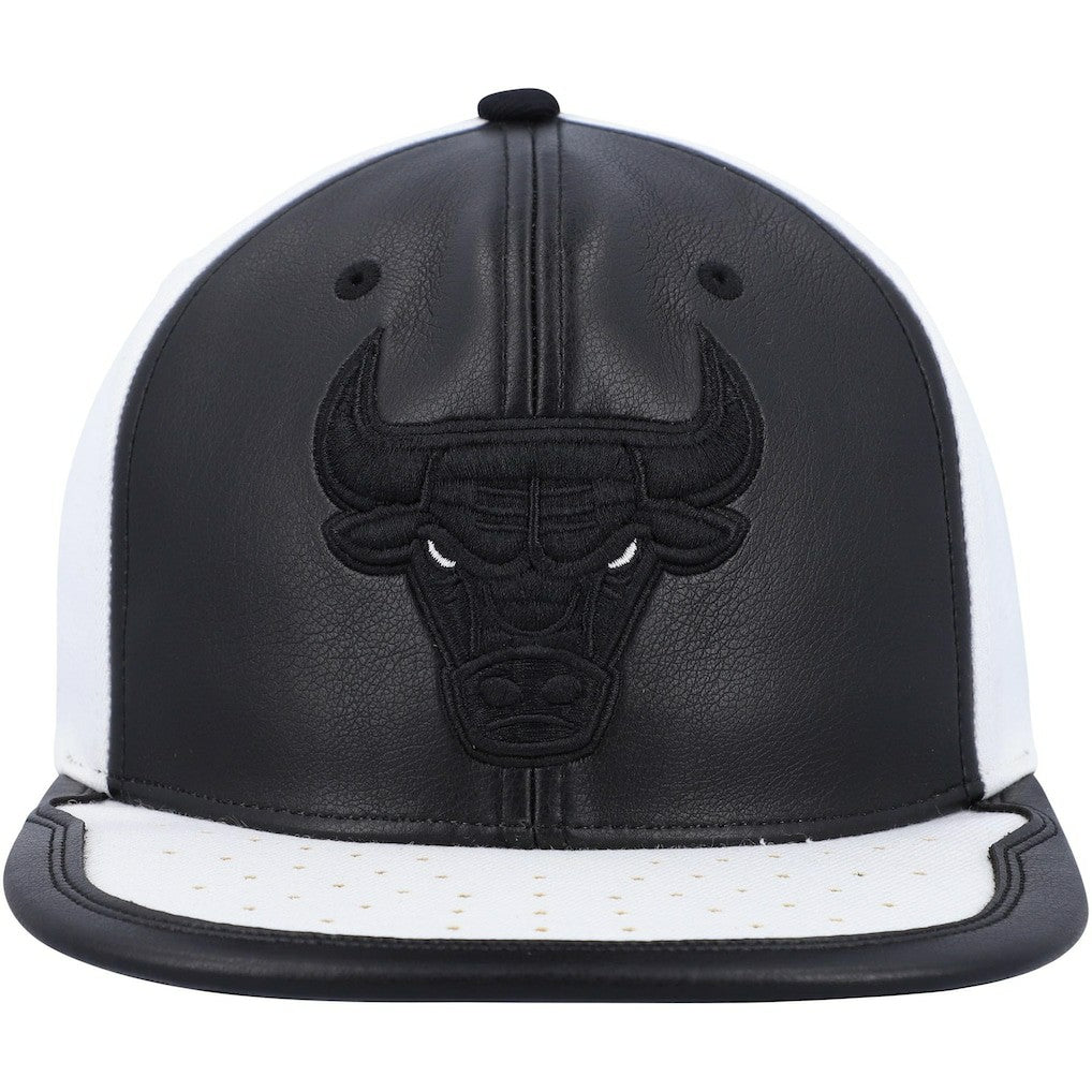 Chicago Bulls NBA Day One Snapback Hat - Black/White discount
