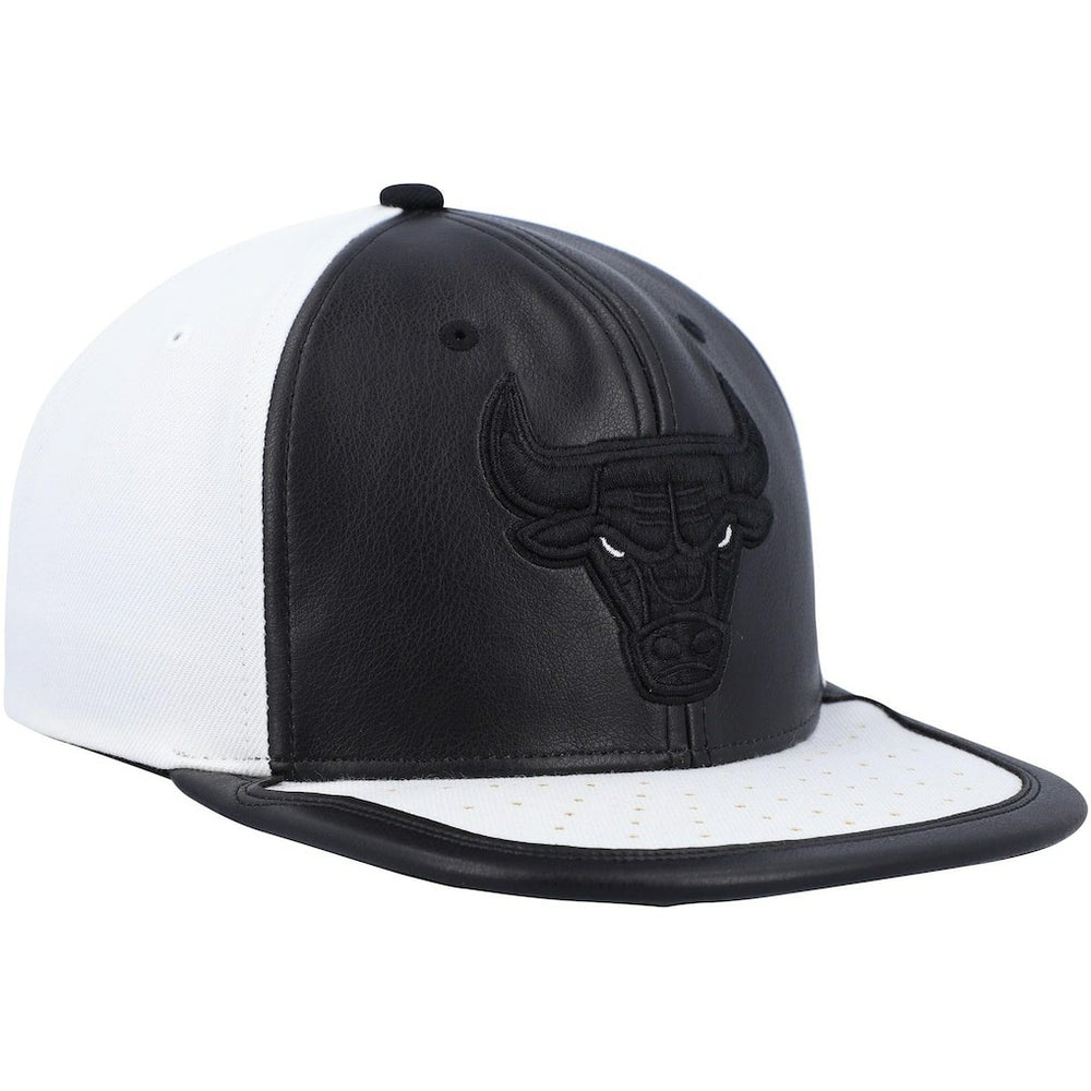 Chicago Bulls NBA Day One Snapback Hat - Black/White discount