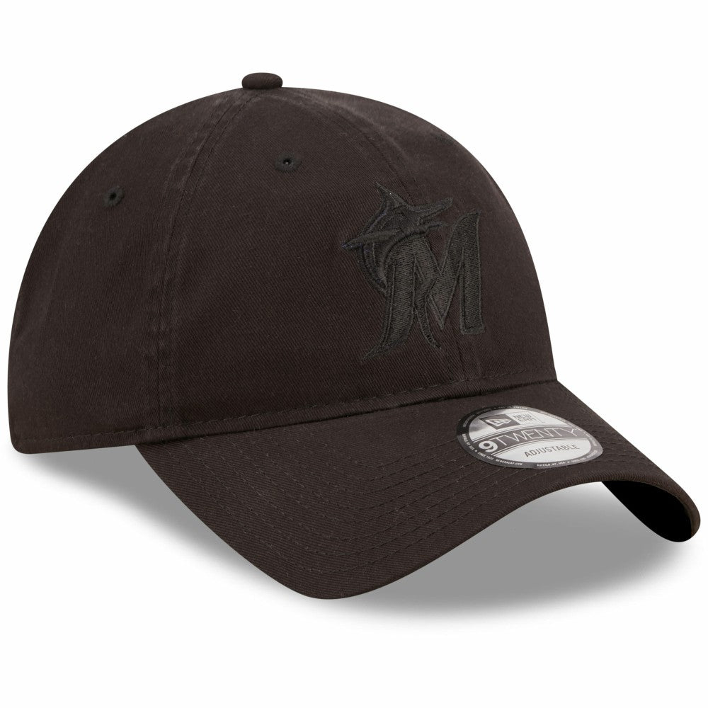Miami Marlins Black On Black Core Classic 2.0 9TWENTY Adjustable Hat
