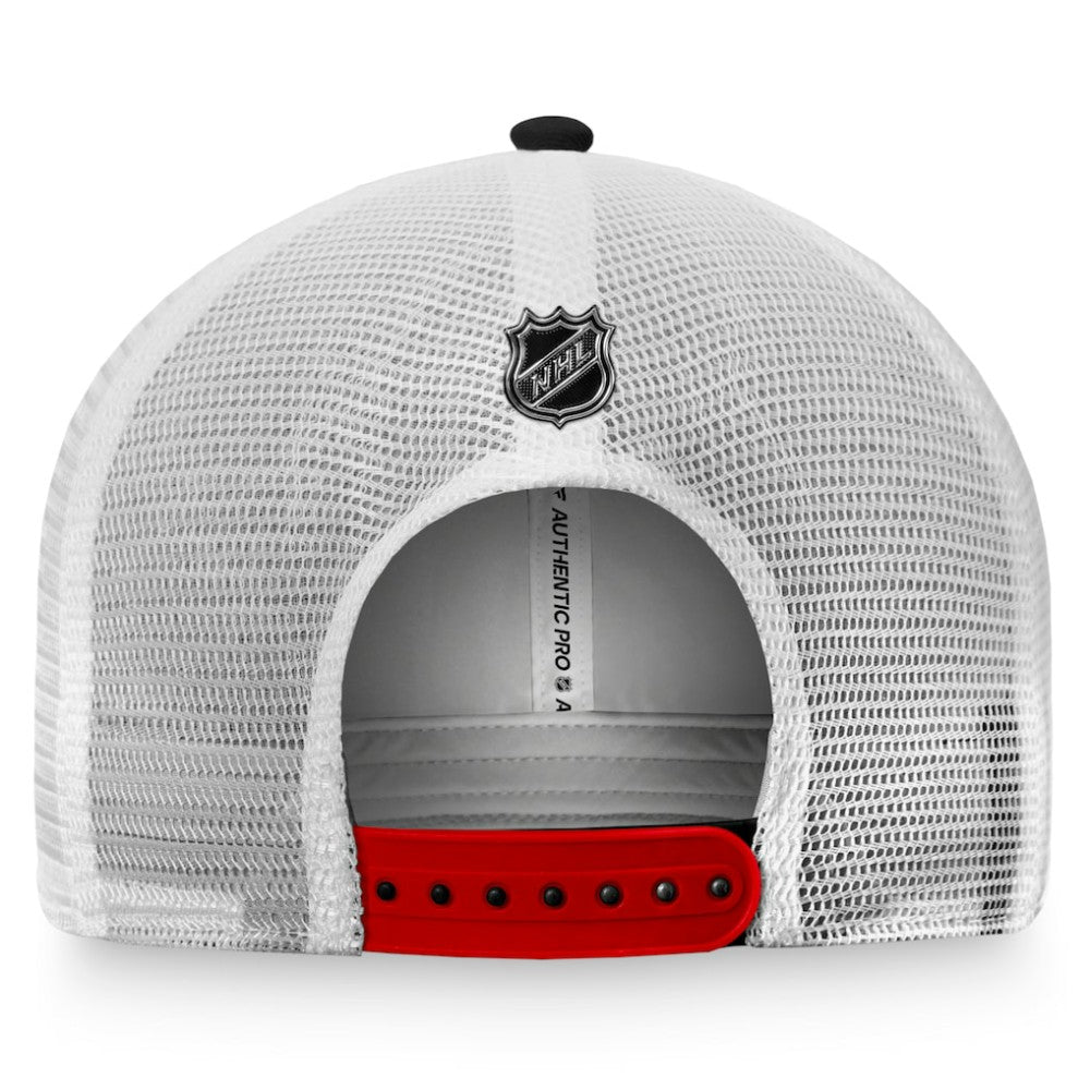 Chicago Blackhawks Fanatics Authentic Pro Rink Trucker Snapback Hat - Black/White Hats