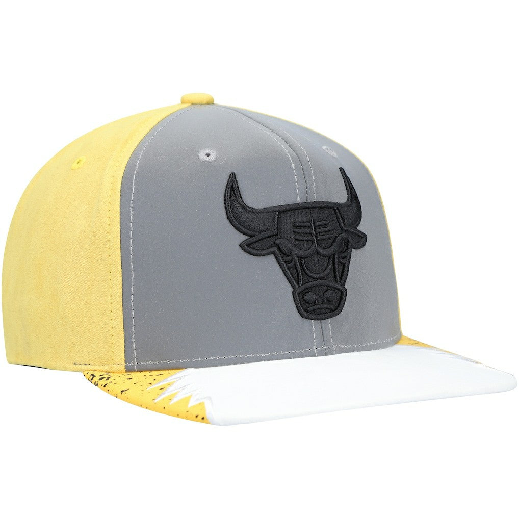 Chicago Bulls Day 5 Snapback Hat - Gray/Yellow online