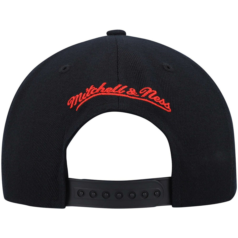 Toronto Raptors Team Two-Tone 2.0 Snapback Hat - Black/Red discount