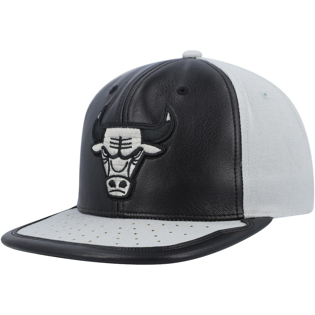 Chicago Bulls Day One Snapback Hat - Black/Gray on sale