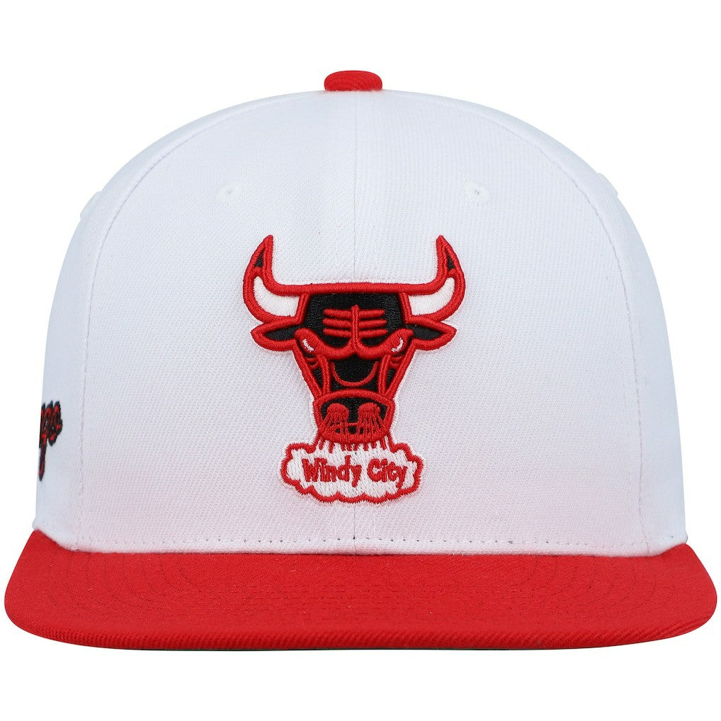 Chicago Bulls Hardwood Classics Snapback Hat - White/Red online