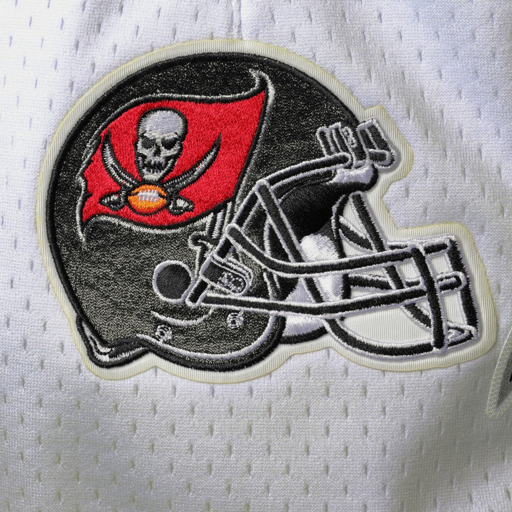 Tampa Bay Buccaneers Pro Standard Mesh Shorts - White/Red discount