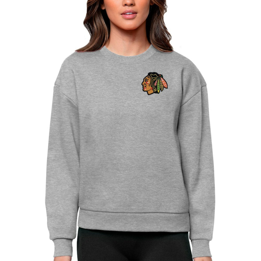 Chicago Blackhawks Antigua Women's Victory Crewneck Pullover Sweatshirt - Heather Gray Sweatshirts