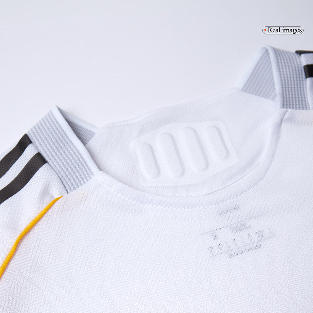 HUIJSEN #24 Real Madrid Home Match Jersey Player Version 2025/26