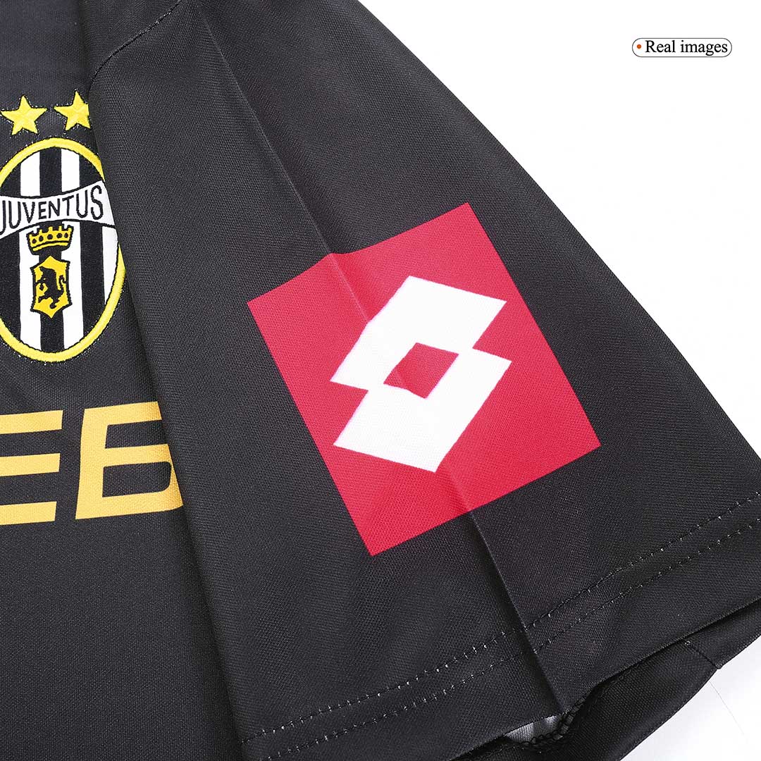 TREZEGUET #17 Retro Juventus Away Jersey 2001/02