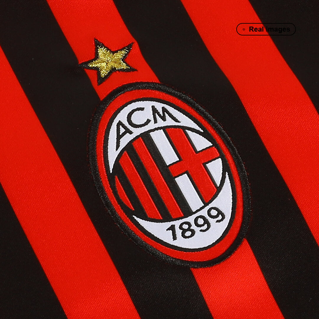 Ibrahimović #11 Retro AC Milan Home Jersey 2011/12